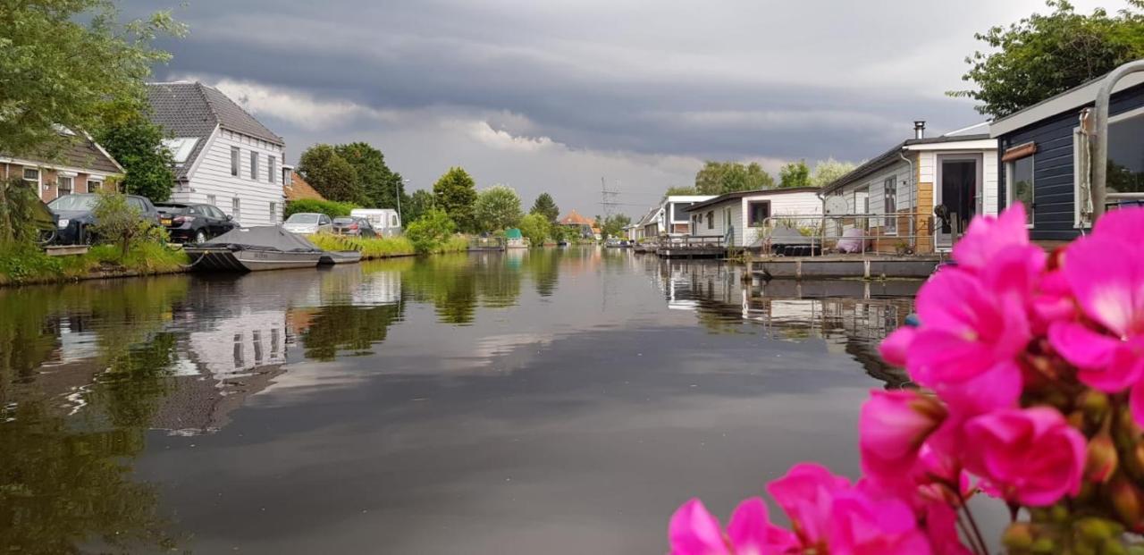 Out Of Amsterdam, River Apartment Close To City Broek in Waterland Exterior photo
